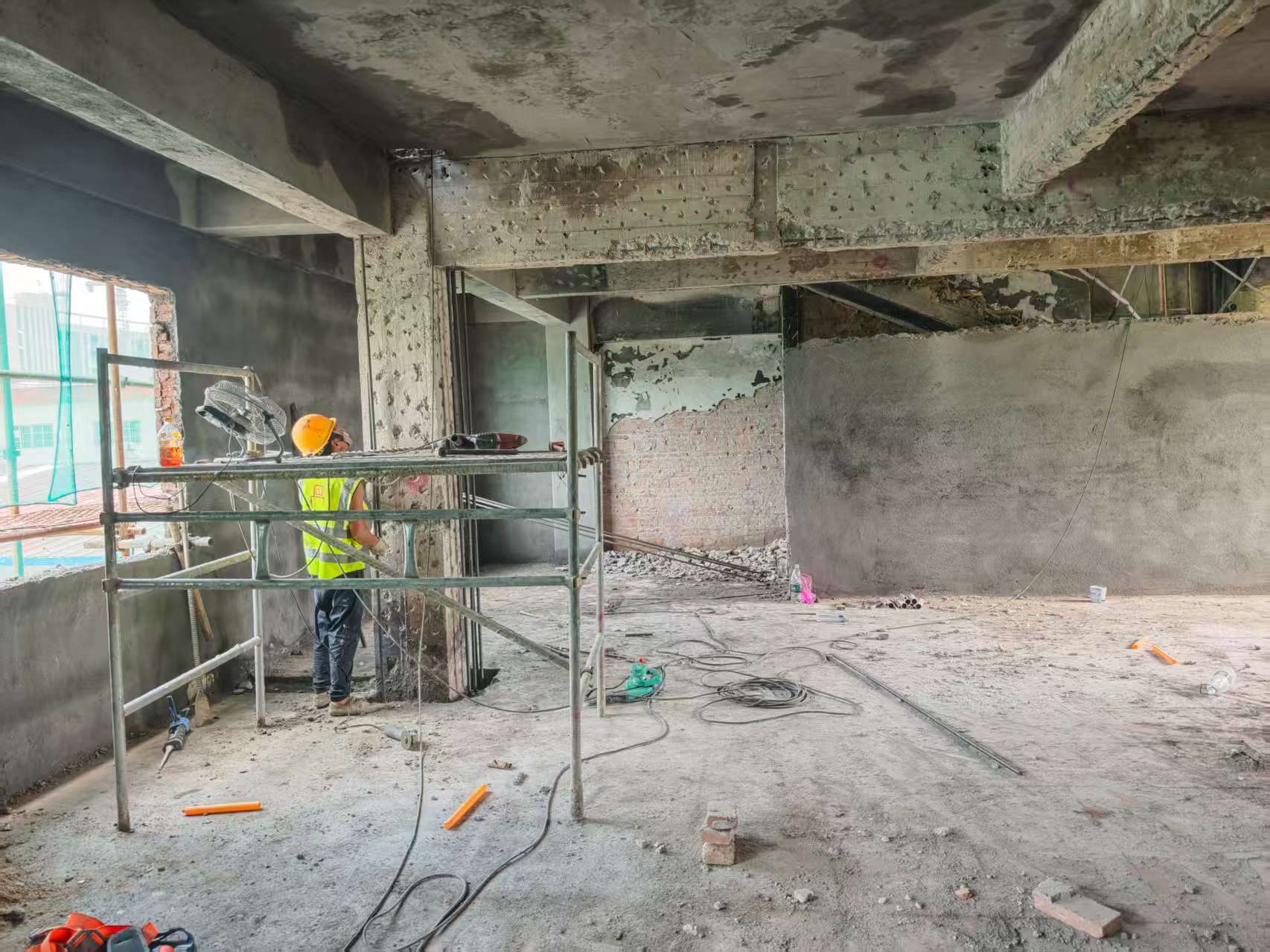 东莞房屋加固工程公司电话是多少？东莞市房屋公众信息网在哪？